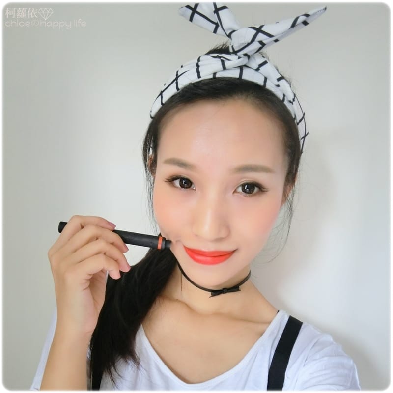 02LOOK.JPG 02LOOK.JPG