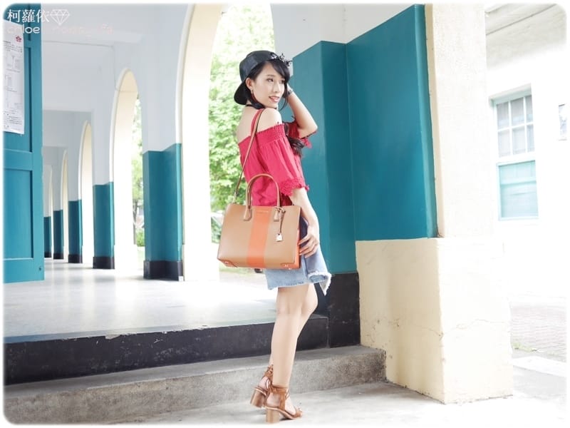 floats_28.JPG floats_28.JPG