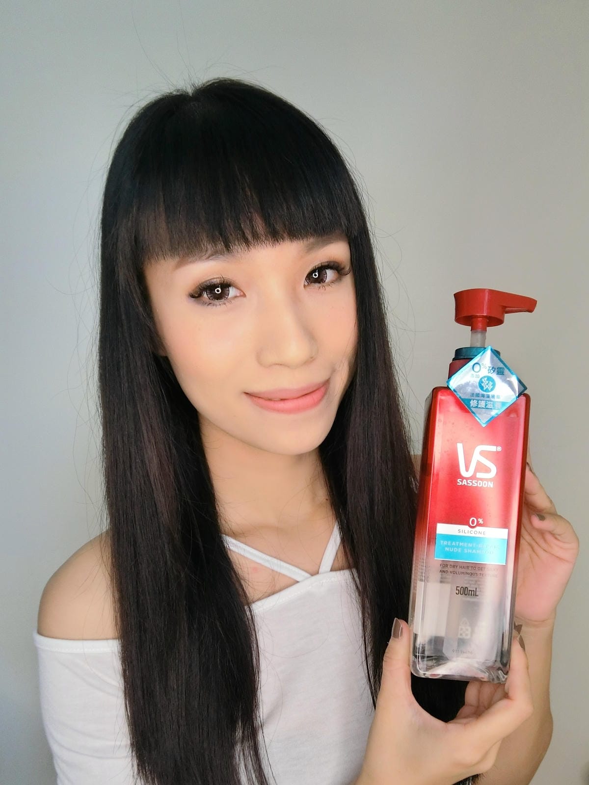 沙宣滋養雲吻泡沫護髮素沙宣滋養裸感洗髮露_柯蘿依4_1.JPG 沙宣滋養雲吻泡沫護髮素沙宣滋養裸感洗髮露_柯蘿依4_1.JPG