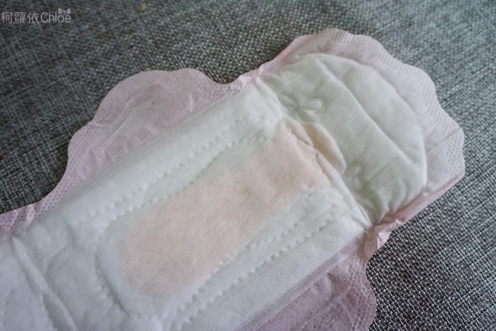 康乃馨香黛兒衛生棉護墊25 (1).JPG 康乃馨香黛兒衛生棉護墊25 (1).JPG