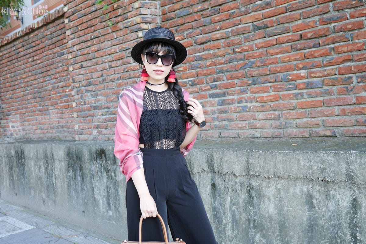 burberry輕盈格紋羊毛絲綢圍巾 四種綁法穿搭分享23.JPG