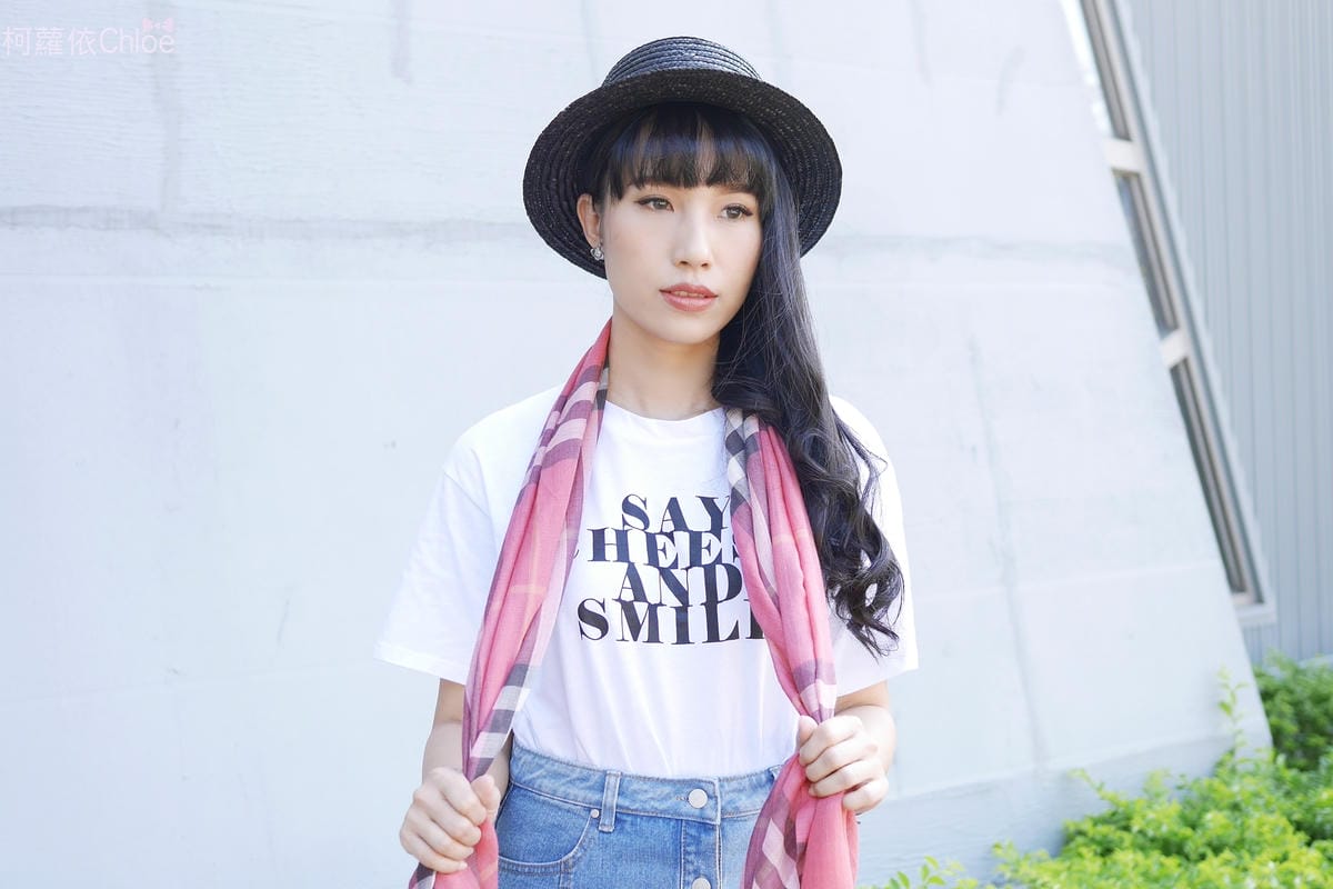 burberry輕盈格紋羊毛絲綢圍巾 四種綁法穿搭分享27.JPG