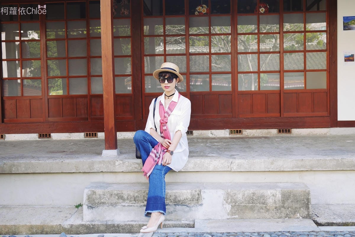 burberry輕盈格紋羊毛絲綢圍巾 四種綁法穿搭分享12.JPG