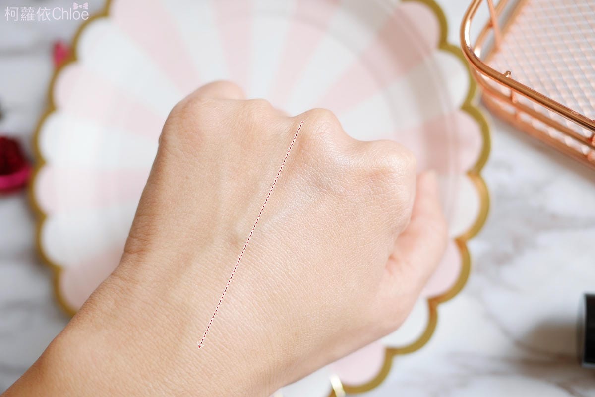 植村秀 極保濕輕感防護乳、花瓣肌粉亮粉底液、#55零刷痕粉底刷 粉紅限量版、秒定妝控油噴霧8.JPG 植村秀 極保濕輕感防護乳、花瓣肌粉亮粉底液、#55零刷痕粉底刷 粉紅限量版、秒定妝控油噴霧8.JPG