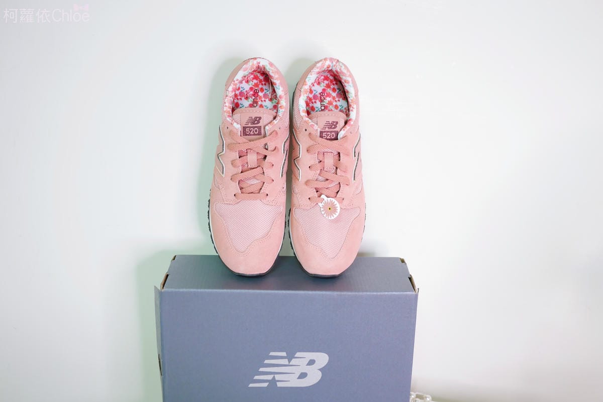 微甜輕運動時尚穿搭 New Balance 520 復古運動鞋 女鞋 粉紅 WL520AA_1.JPG 微甜輕運動時尚穿搭 New Balance 520 復古運動鞋 女鞋 粉紅 WL520AA_1.JPG