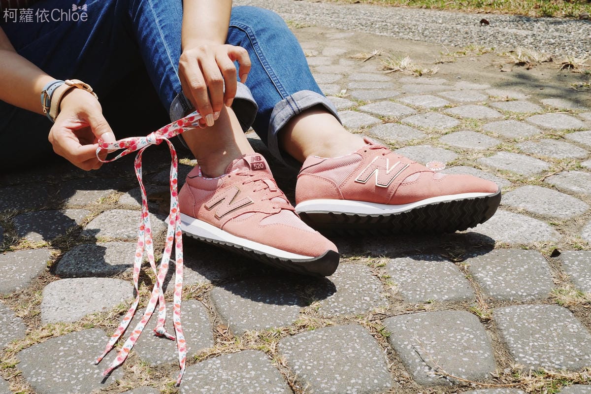 微甜輕運動時尚穿搭 New Balance 520 復古運動鞋 女鞋 粉紅 WL520AA_11.JPG 微甜輕運動時尚穿搭 New Balance 520 復古運動鞋 女鞋 粉紅 WL520AA_11.JPG