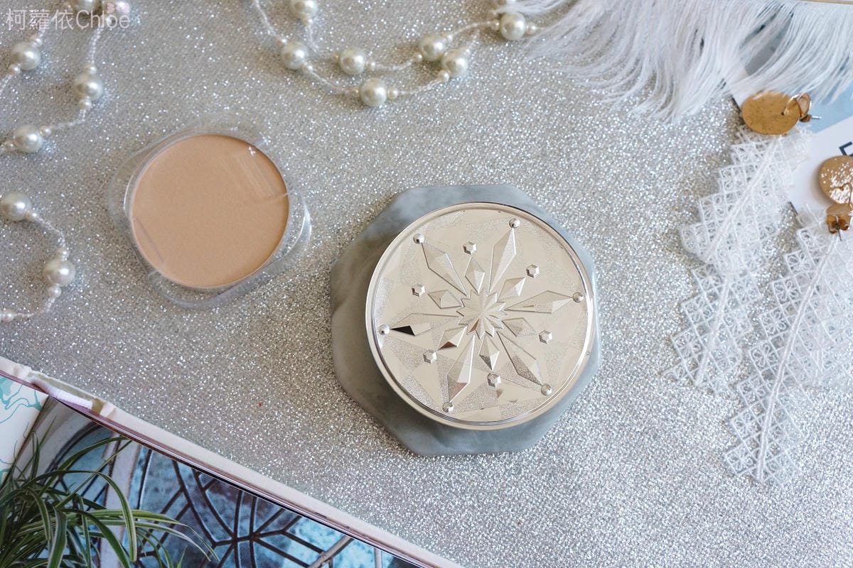 雪肌精CC絲絨雪粉餅2.JPG 雪肌精CC絲絨雪粉餅2.JPG