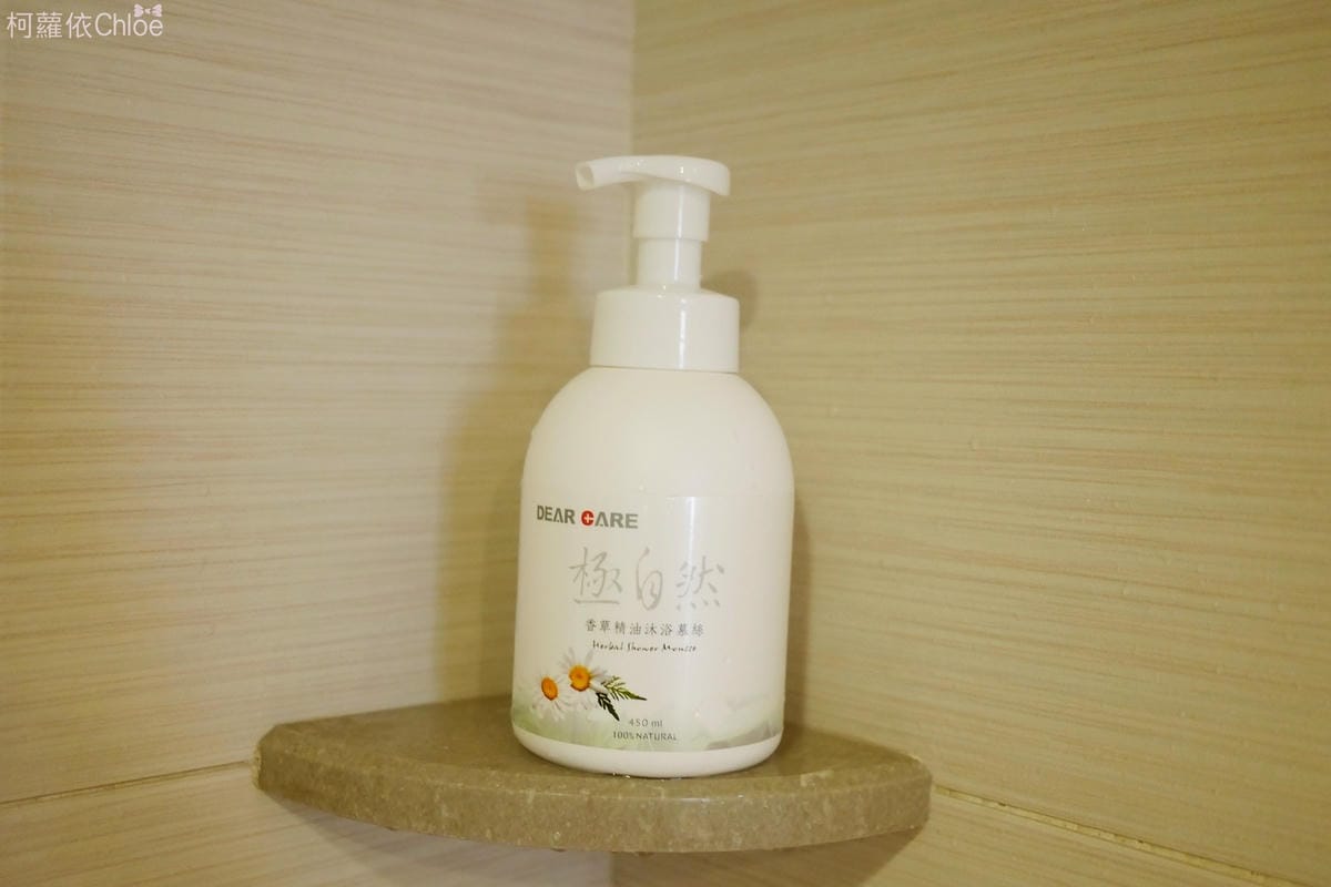 DEAR CARE 極自然 敏膚精油 香草精油沐浴慕絲4.JPG DEAR CARE 極自然 敏膚精油 香草精油沐浴慕絲4.JPG