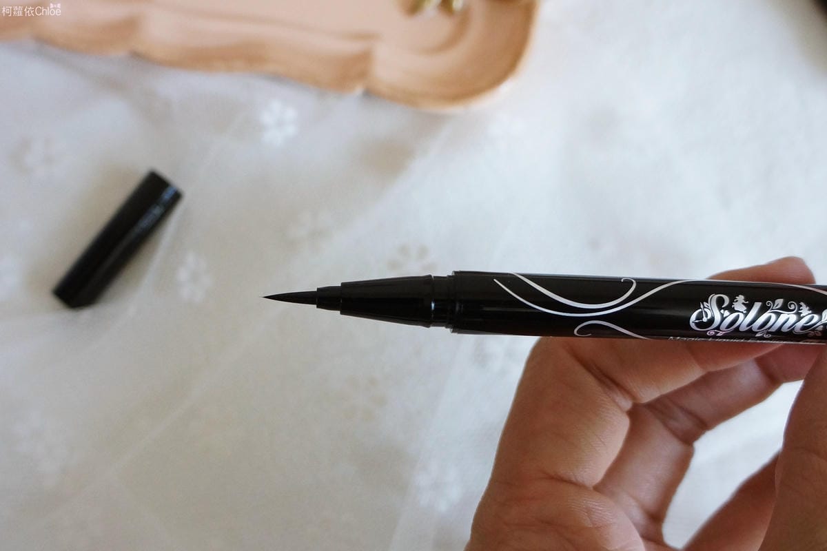 Solone 愛麗絲魔法眼線液筆 異想追逐魅惑眼影8.JPG Solone 愛麗絲魔法眼線液筆 異想追逐魅惑眼影8.JPG