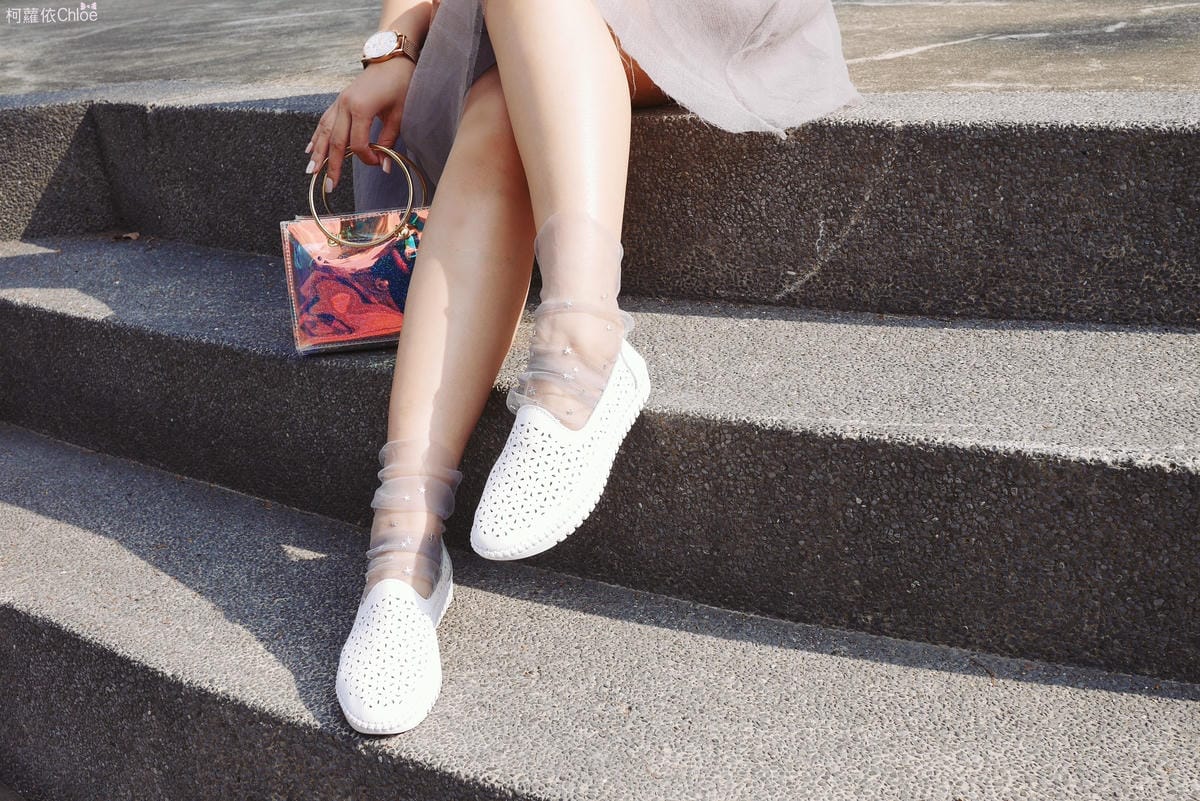 2.Maa x Hong Wa簡約風碎花沖孔懶人便鞋10.JPG 2.Maa x Hong Wa簡約風碎花沖孔懶人便鞋10.JPG