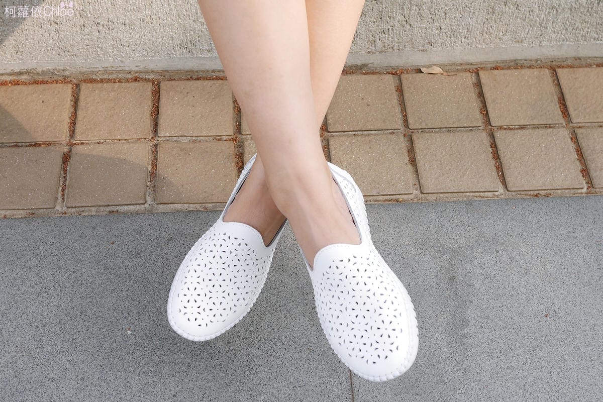 2.Maa x Hong Wa簡約風碎花沖孔懶人便鞋19.JPG 2.Maa x Hong Wa簡約風碎花沖孔懶人便鞋19.JPG