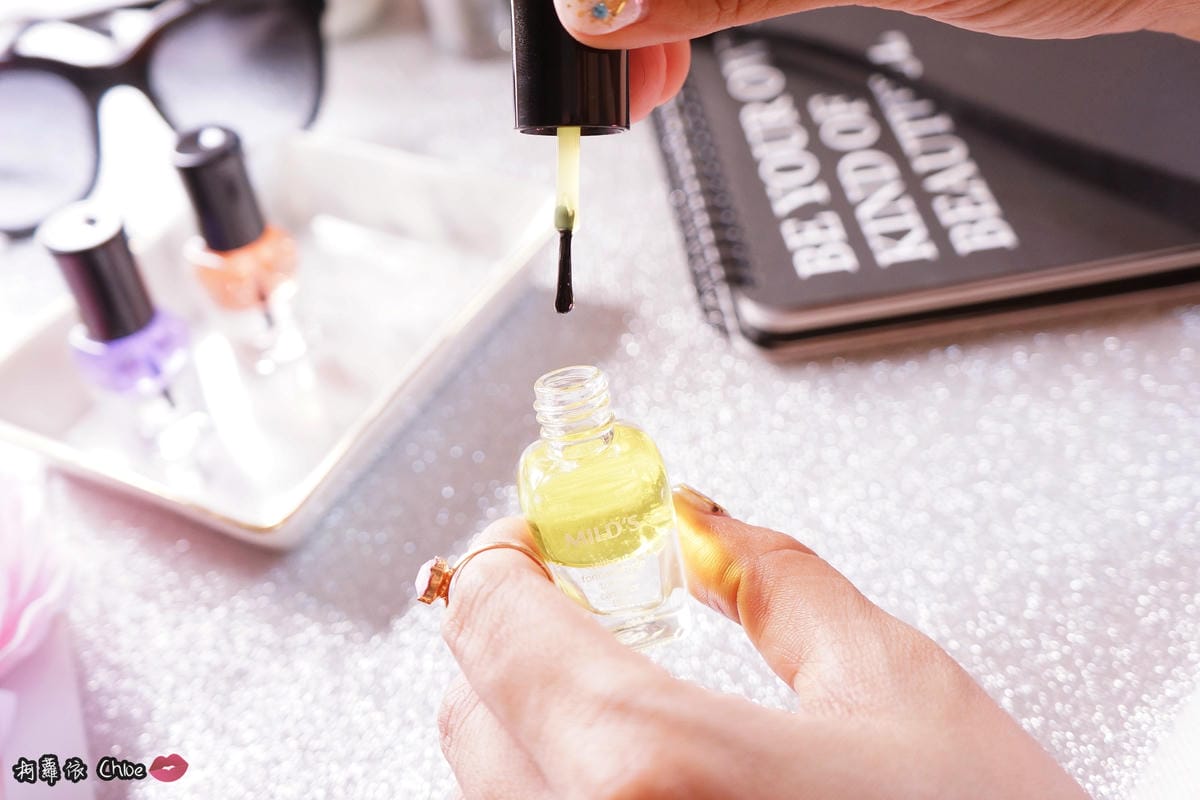 MILD%5CS曼思指緣修護油水性可剝健康指彩+2in1護甲15.JPG MILD%5CS曼思指緣修護油水性可剝健康指彩+2in1護甲15.JPG