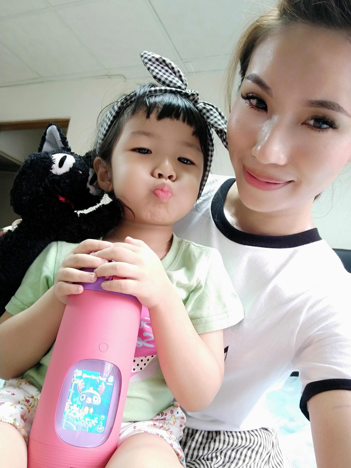 Gululu水精靈 彈蓋互動式故事水壺-- Gululu Talk2018 新品28.jpg Gululu水精靈 彈蓋互動式故事水壺-- Gululu Talk2018 新品28.jpg