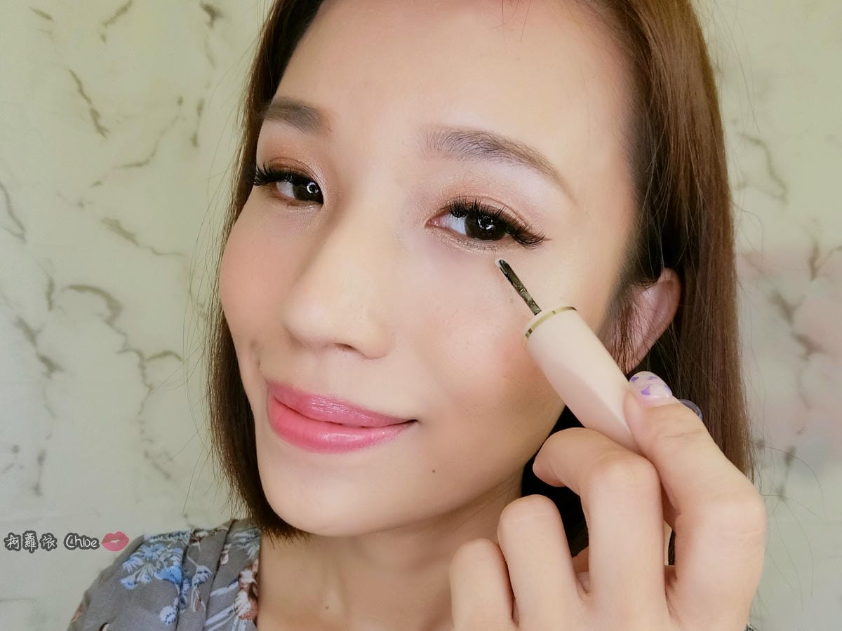 SWEETS SWEETS持久滾輪眼線液深邃眼影打底棒氣泡香檳眼影蜜20.JPG SWEETS SWEETS持久滾輪眼線液深邃眼影打底棒氣泡香檳眼影蜜20.JPG