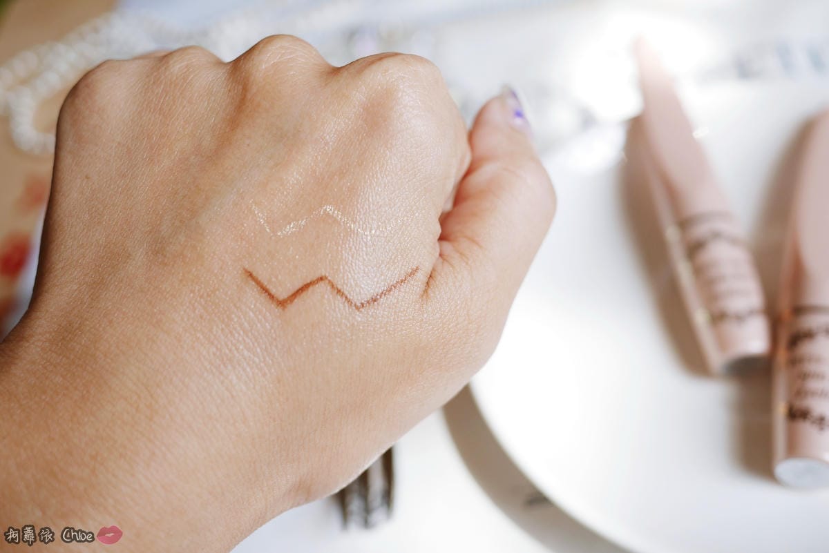 SWEETS SWEETS持久滾輪眼線液深邃眼影打底棒氣泡香檳眼影蜜17.JPG SWEETS SWEETS持久滾輪眼線液深邃眼影打底棒氣泡香檳眼影蜜17.JPG