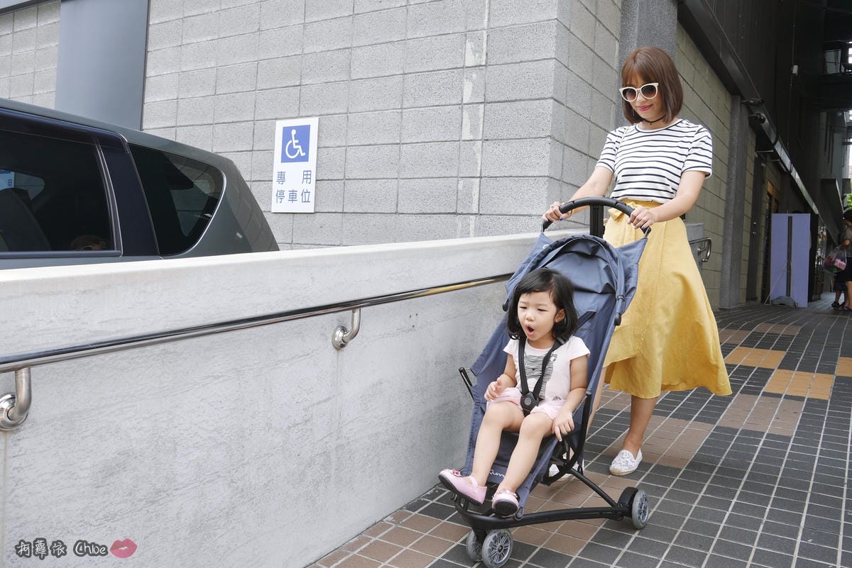 荷蘭Quinny 【最咕溜好推的輕巧時尚旅行車Yezz】開箱分享2.JPG 荷蘭Quinny 【最咕溜好推的輕巧時尚旅行車Yezz】開箱分享2.JPG