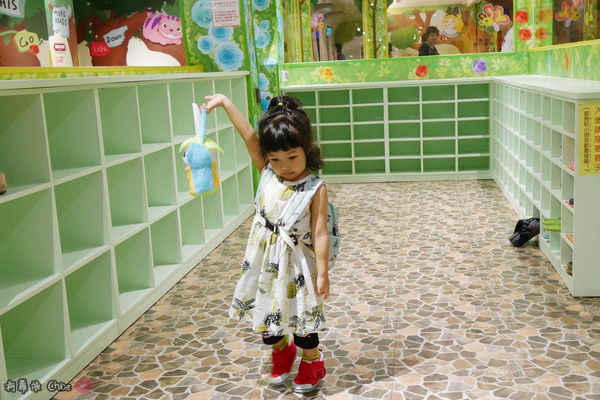 第二代芽比兔故事機(粉紅) + 台灣製造Hello Kitty音樂故事棒 開箱分享24.JPG 第二代芽比兔故事機(粉紅) + 台灣製造Hello Kitty音樂故事棒 開箱分享24.JPG