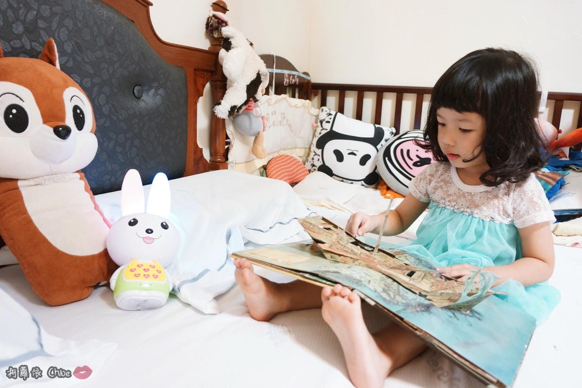 第二代芽比兔故事機(粉紅) + 台灣製造Hello Kitty音樂故事棒 開箱分享9.JPG 第二代芽比兔故事機(粉紅) + 台灣製造Hello Kitty音樂故事棒 開箱分享9.JPG