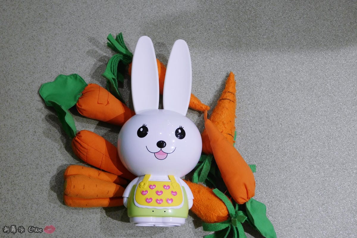 第二代芽比兔故事機(粉紅) + 台灣製造Hello Kitty音樂故事棒 開箱分享12.JPG 第二代芽比兔故事機(粉紅) + 台灣製造Hello Kitty音樂故事棒 開箱分享12.JPG