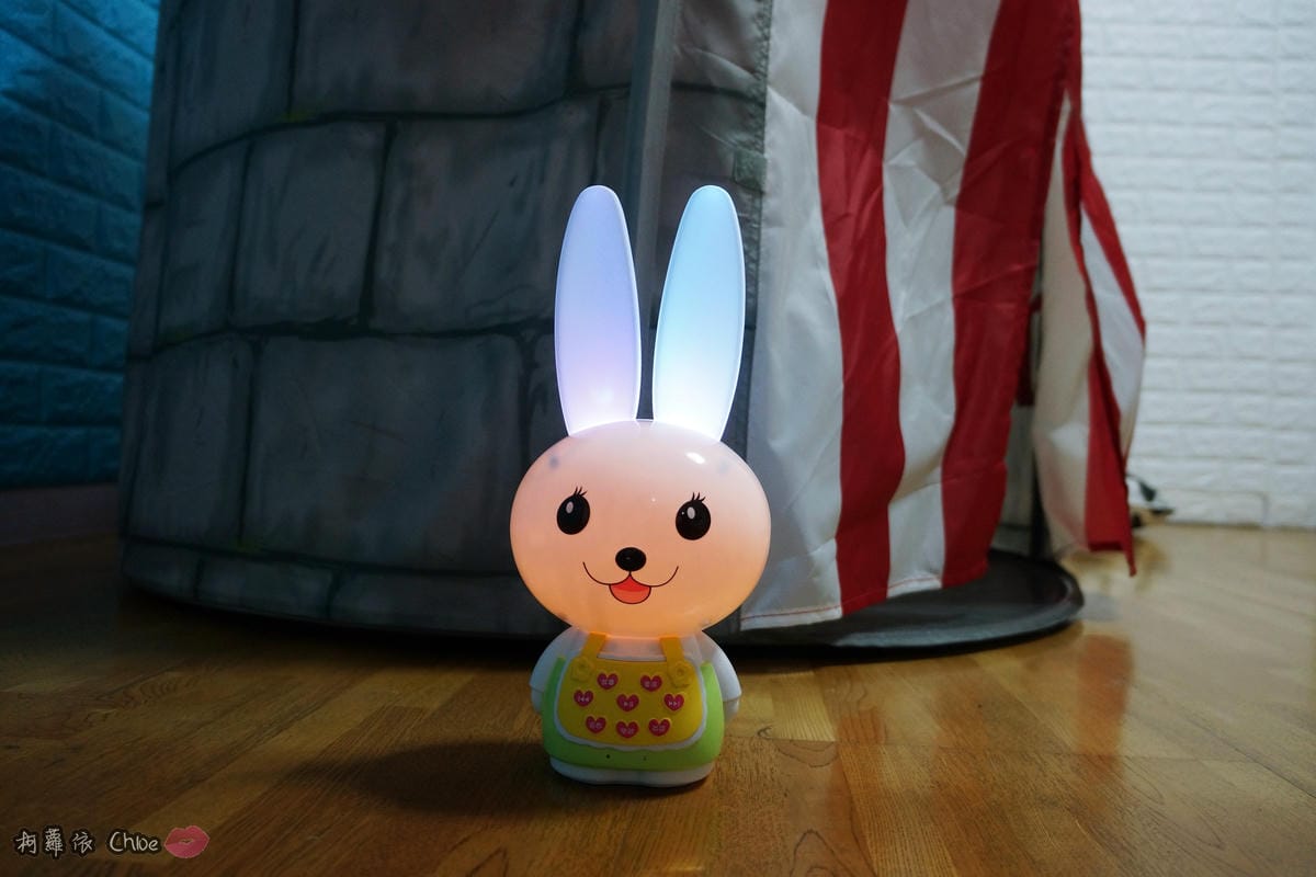 第二代芽比兔故事機(粉紅) + 台灣製造Hello Kitty音樂故事棒 開箱分享6.JPG 第二代芽比兔故事機(粉紅) + 台灣製造Hello Kitty音樂故事棒 開箱分享6.JPG