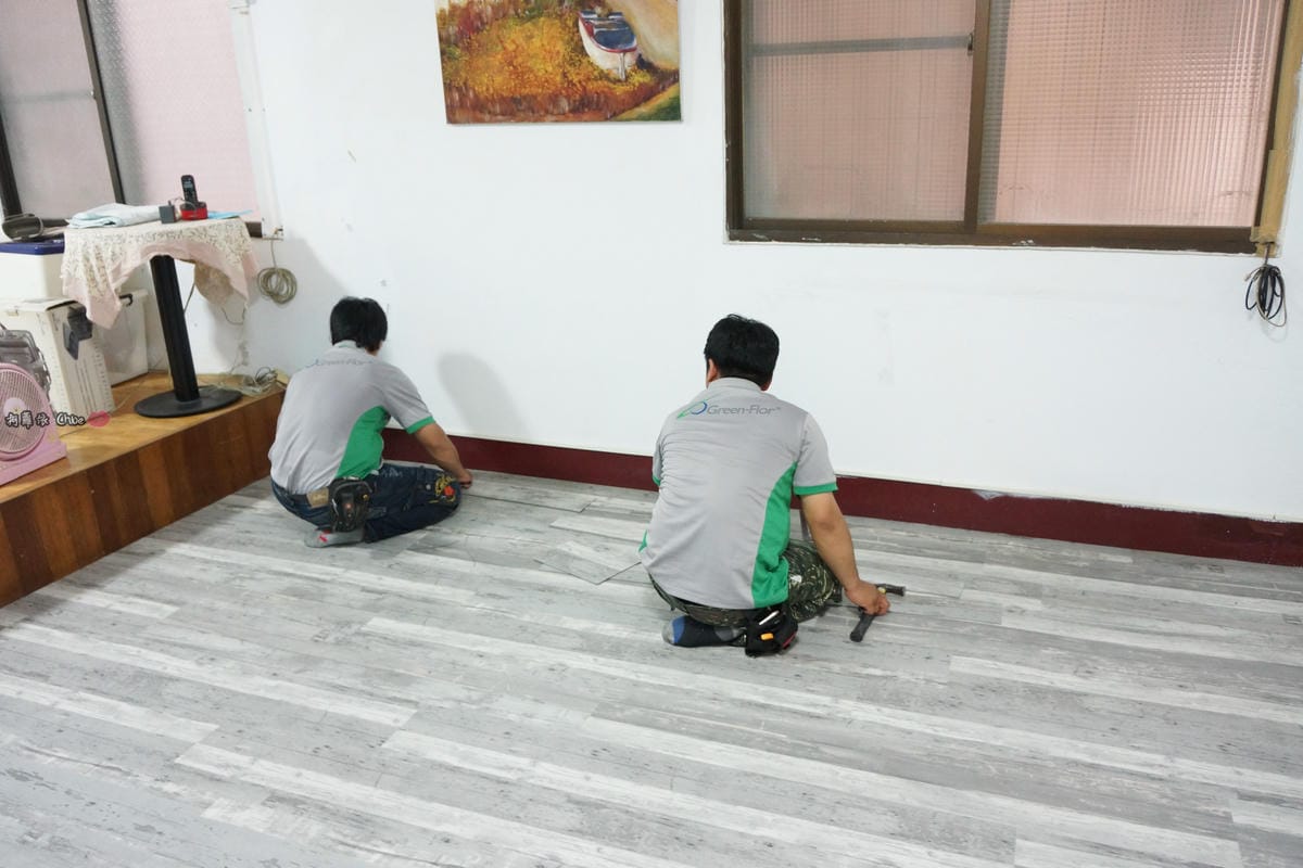 裝潢改造地板裝修富銘地板高雄富銘地板歐洲品牌地板免費到府安裝丈量28.JPG 裝潢改造地板裝修富銘地板高雄富銘地板歐洲品牌地板免費到府安裝丈量28.JPG