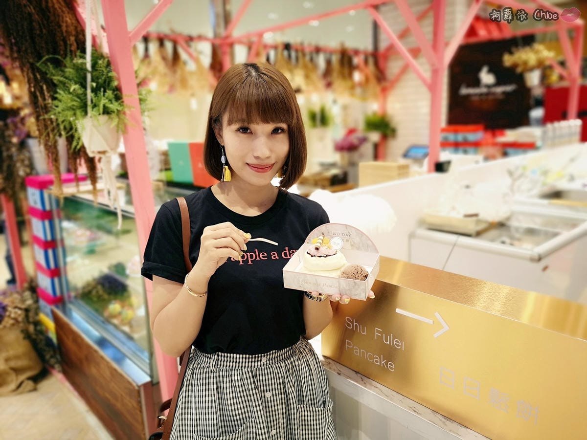 日常妝容 快速完妝不NG!我的底妝越夜越美麗 COVERMARK 緋色光燦唇膏 柔紗潤澤粉底17.jpg 日常妝容 快速完妝不NG!我的底妝越夜越美麗 COVERMARK 緋色光燦唇膏 柔紗潤澤粉底17.jpg