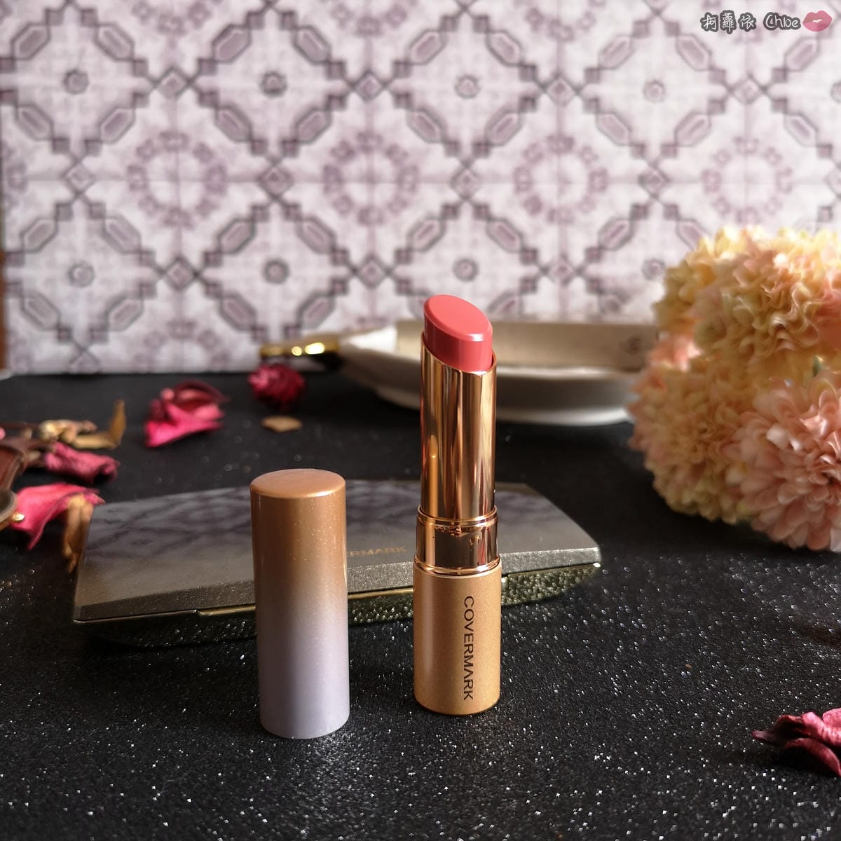 日常妝容 快速完妝不NG!我的底妝越夜越美麗 COVERMARK 緋色光燦唇膏 柔紗潤澤粉底10.jpg 日常妝容 快速完妝不NG!我的底妝越夜越美麗 COVERMARK 緋色光燦唇膏 柔紗潤澤粉底10.jpg