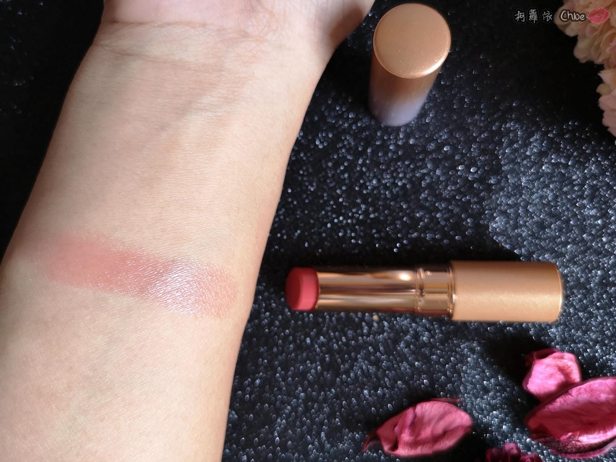 日常妝容 快速完妝不NG!我的底妝越夜越美麗 COVERMARK 緋色光燦唇膏 柔紗潤澤粉底11.jpg 日常妝容 快速完妝不NG!我的底妝越夜越美麗 COVERMARK 緋色光燦唇膏 柔紗潤澤粉底11.jpg