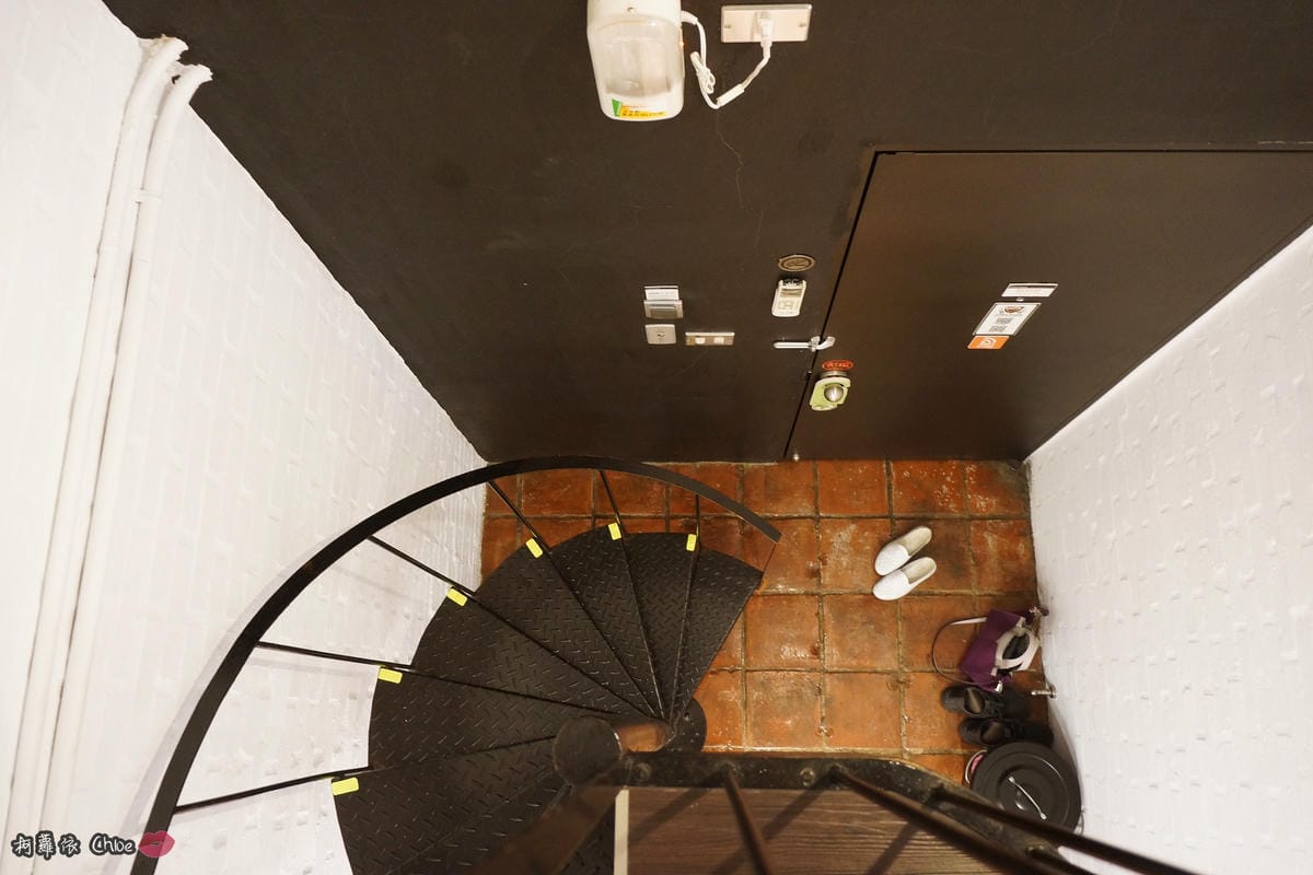 台南住宿 老屋改造工業風 樓中樓特色民宿 正興延平民宿 台南民宿推薦 小資背包客必看30.JPG 台南住宿 老屋改造工業風 樓中樓特色民宿 正興延平民宿 台南民宿推薦 小資背包客必看30.JPG