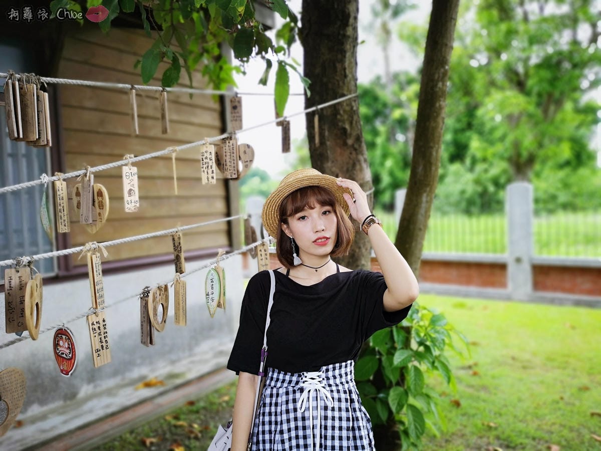 超上鏡 遠拍近拍都hold得住!LEGERE 蘭吉兒玩鎂光 輕裸保濕粉凝霜 SPF5017.jpg 超上鏡 遠拍近拍都hold得住!LEGERE 蘭吉兒玩鎂光 輕裸保濕粉凝霜 SPF5017.jpg