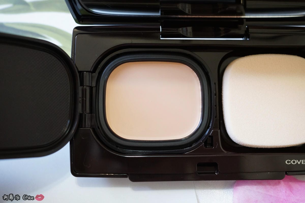 底妝經得起考驗!高遮瑕 保濕,塑造新肌感COVERMARK水漾嫩肌鑽石光無瑕粉霜 水漾嫩肌鑽石光蜜粉3.JPG 底妝經得起考驗!高遮瑕 保濕,塑造新肌感COVERMARK水漾嫩肌鑽石光無瑕粉霜 水漾嫩肌鑽石光蜜粉3.JPG