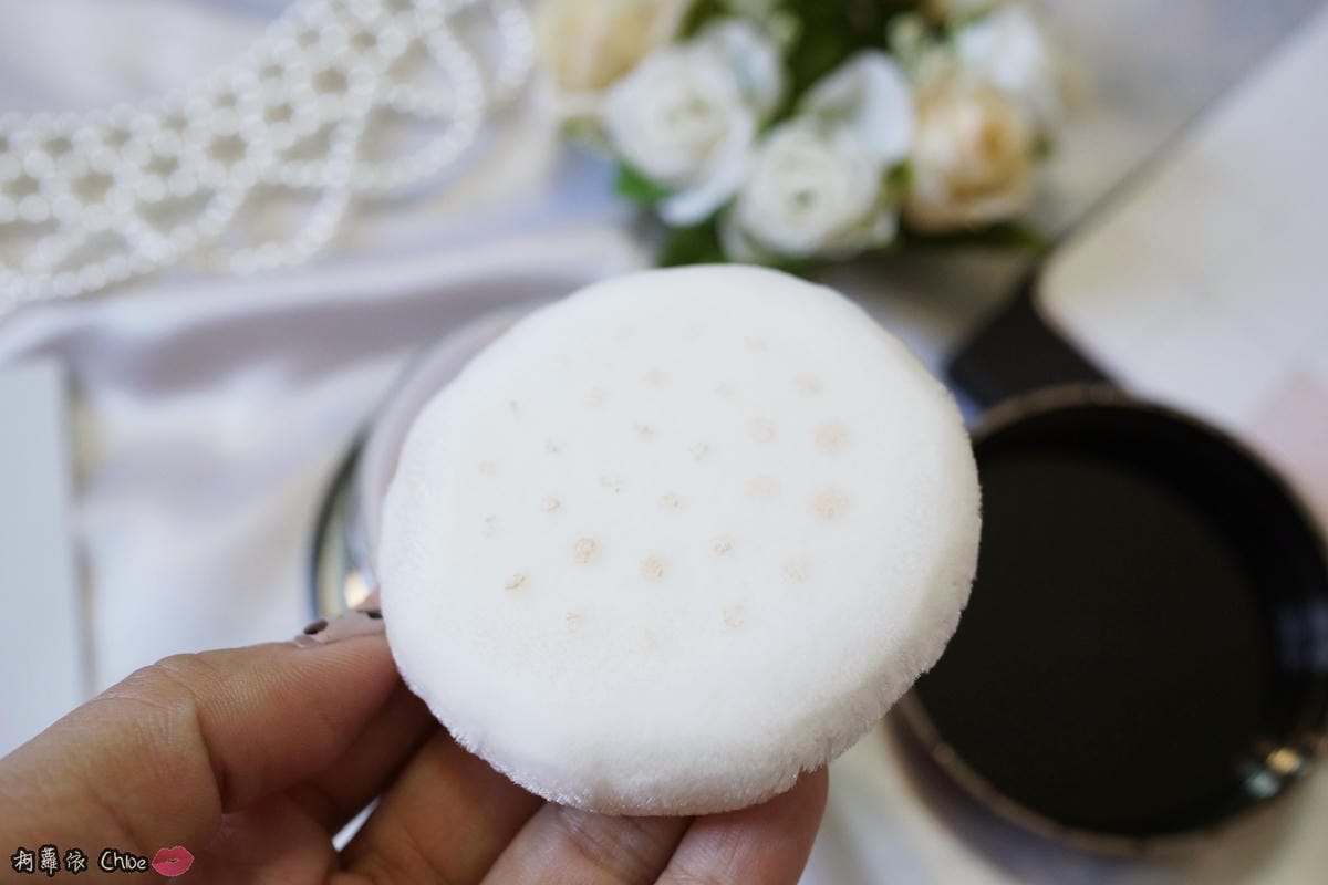 底妝經得起考驗!高遮瑕 保濕,塑造新肌感COVERMARK水漾嫩肌鑽石光無瑕粉霜 水漾嫩肌鑽石光蜜粉16.JPG 底妝經得起考驗!高遮瑕 保濕,塑造新肌感COVERMARK水漾嫩肌鑽石光無瑕粉霜 水漾嫩肌鑽石光蜜粉16.JPG