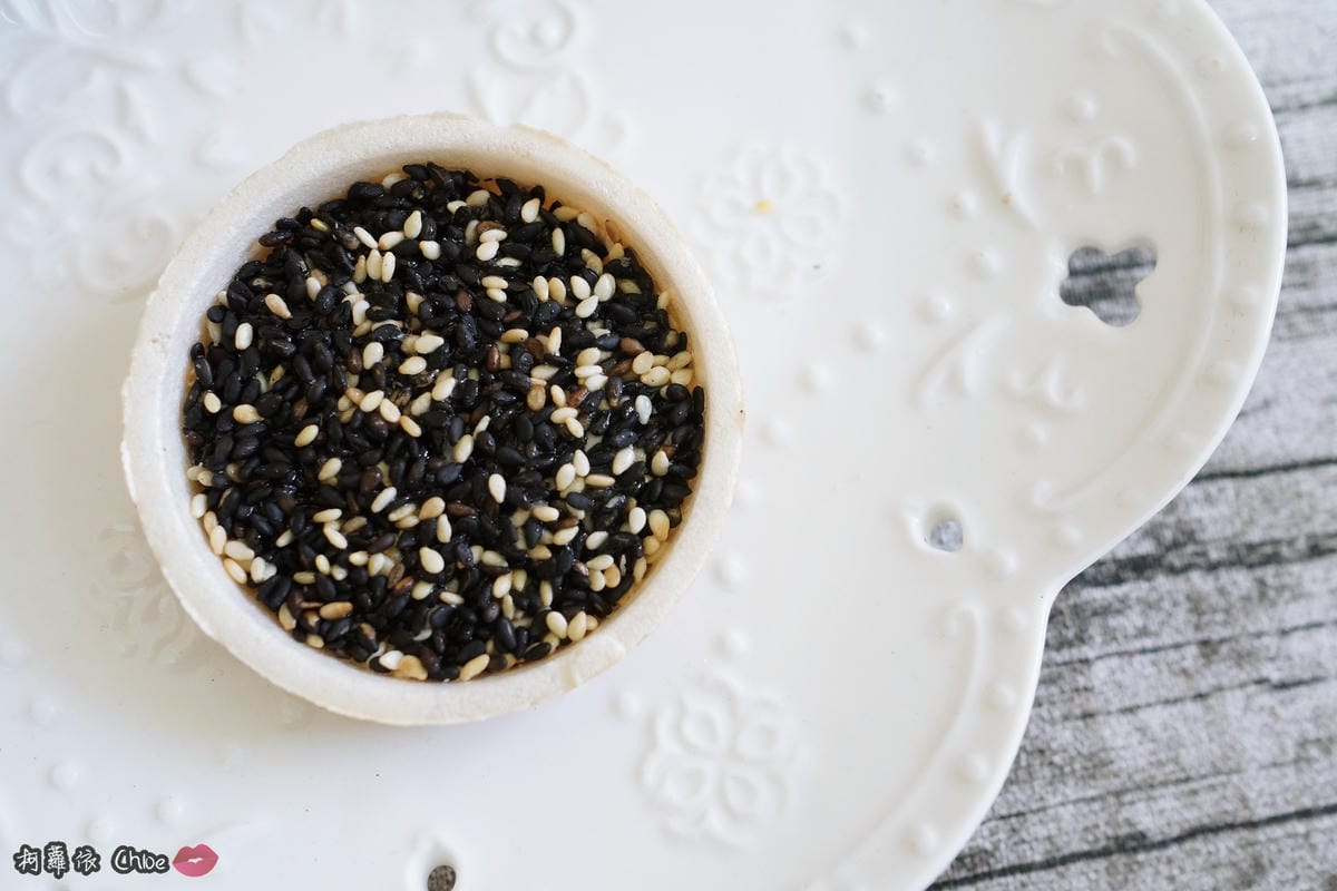 喜餅 E%5Cz Chocolat 法式手工囍餅 客製化金色禮讚囍餅禮盒16.JPG