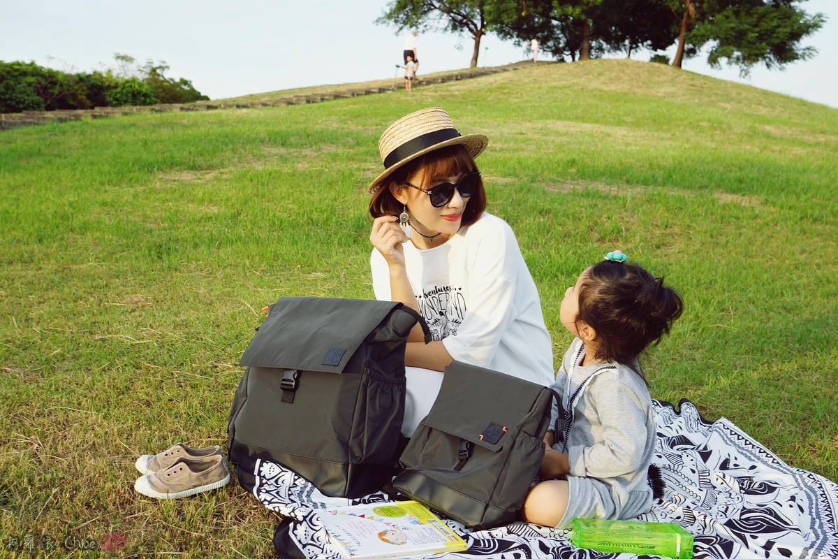 親子時尚 高質感實用度十足親子背包!這回交給爸爸背 德國LASSIG漫步太空旅行後背親子包1.JPG 親子時尚 高質感實用度十足親子背包!這回交給爸爸背 德國LASSIG漫步太空旅行後背親子包1.JPG