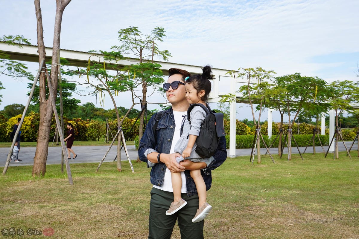 親子時尚 高質感實用度十足親子背包!這回交給爸爸背 德國LASSIG漫步太空旅行後背親子包39.JPG 親子時尚 高質感實用度十足親子背包!這回交給爸爸背 德國LASSIG漫步太空旅行後背親子包39.JPG