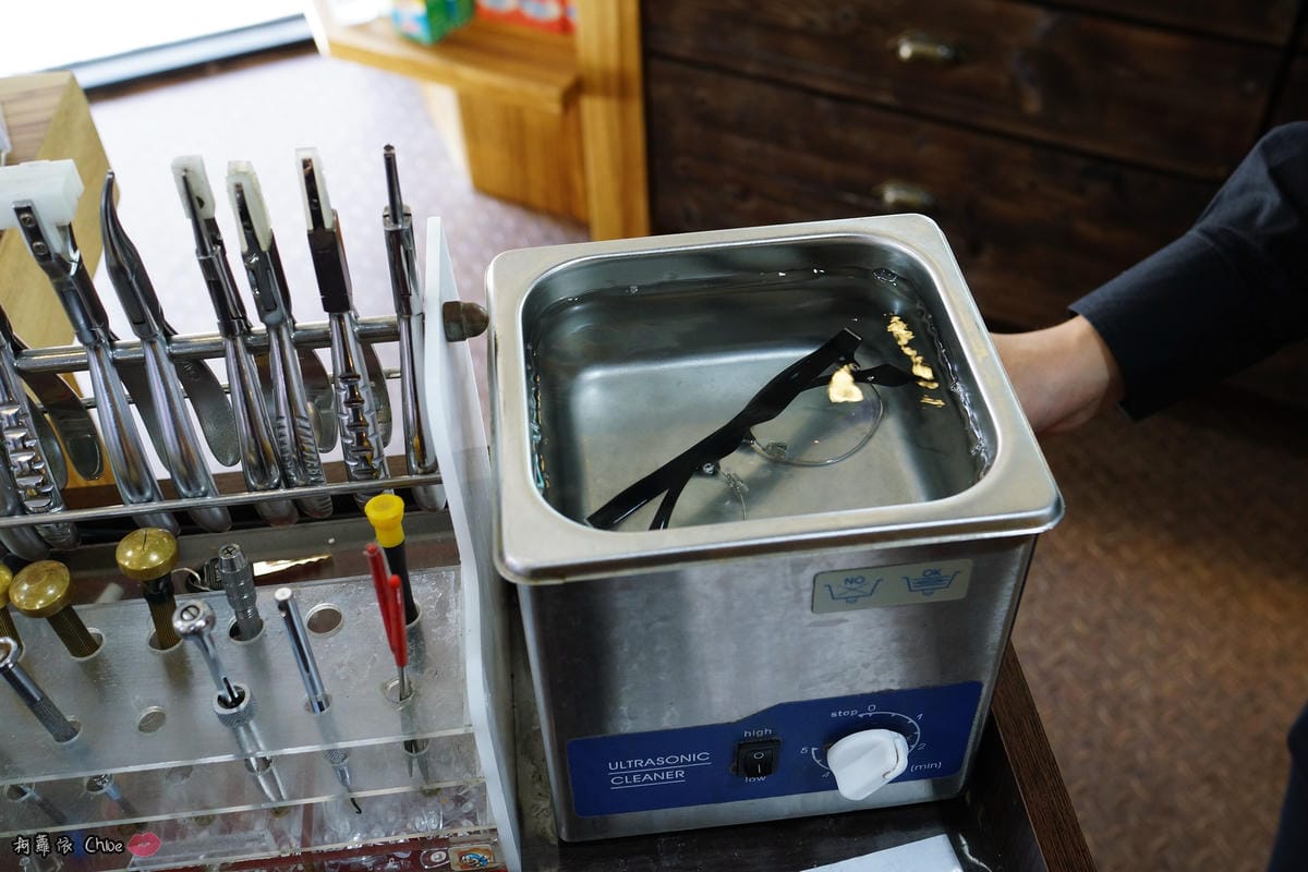 台南眼鏡 時尚穿搭必備!眼鏡就到仁愛眼鏡Xoptical享受親切服務 快時尚 一家配鏡全省服務30B.JPG 台南眼鏡 時尚穿搭必備!眼鏡就到仁愛眼鏡Xoptical享受親切服務 快時尚 一家配鏡全省服務30B.JPG