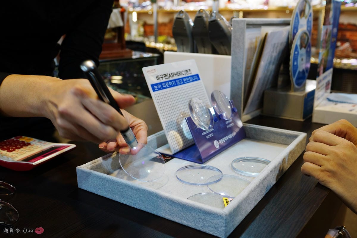 台南眼鏡 時尚穿搭必備!眼鏡就到仁愛眼鏡Xoptical享受親切服務 快時尚 一家配鏡全省服務19.JPG 台南眼鏡 時尚穿搭必備!眼鏡就到仁愛眼鏡Xoptical享受親切服務 快時尚 一家配鏡全省服務19.JPG