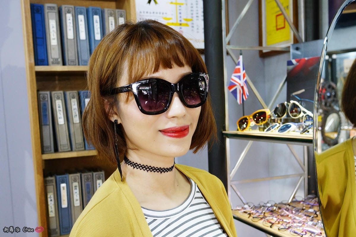 台南眼鏡 時尚穿搭必備!眼鏡就到仁愛眼鏡Xoptical享受親切服務 快時尚 一家配鏡全省服務45.JPG 台南眼鏡 時尚穿搭必備!眼鏡就到仁愛眼鏡Xoptical享受親切服務 快時尚 一家配鏡全省服務45.JPG