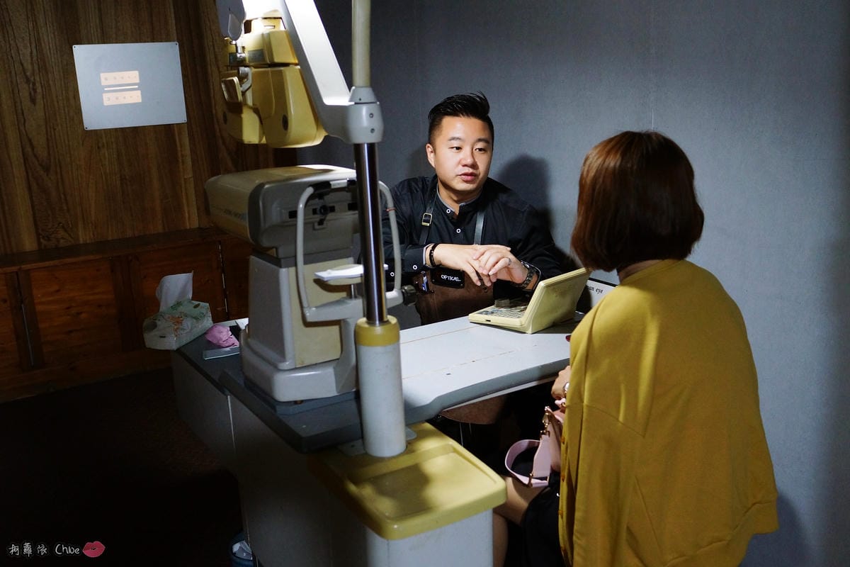 台南眼鏡 時尚穿搭必備!眼鏡就到仁愛眼鏡Xoptical享受親切服務 快時尚 一家配鏡全省服務40.JPG 台南眼鏡 時尚穿搭必備!眼鏡就到仁愛眼鏡Xoptical享受親切服務 快時尚 一家配鏡全省服務40.JPG
