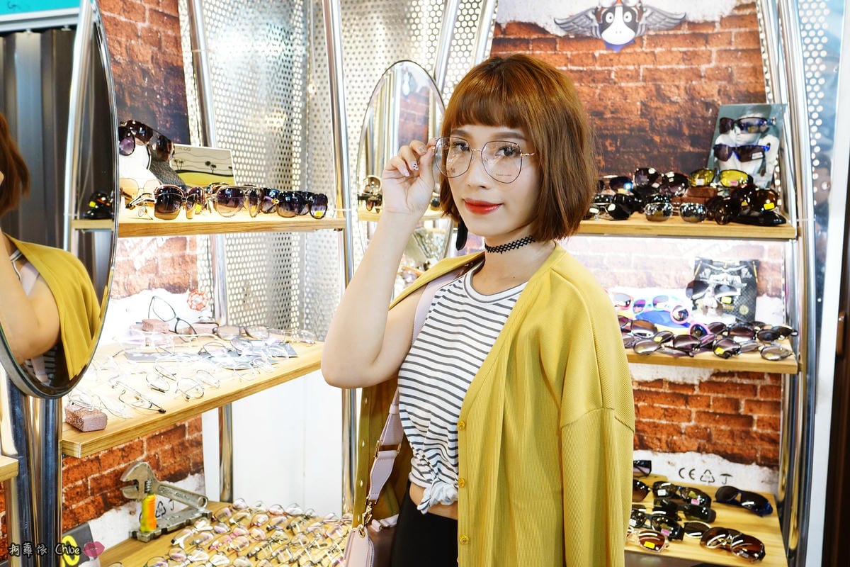 台南眼鏡 時尚穿搭必備!眼鏡就到仁愛眼鏡Xoptical享受親切服務 快時尚 一家配鏡全省服務21.JPG 台南眼鏡 時尚穿搭必備!眼鏡就到仁愛眼鏡Xoptical享受親切服務 快時尚 一家配鏡全省服務21.JPG