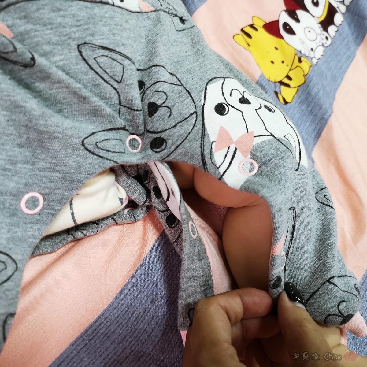 穿搭 讓寶貝穿得舒適又好看!時尚潮流姊妹裝Hallmark Babies潮流寶寶服飾系列8.jpg 穿搭 讓寶貝穿得舒適又好看!時尚潮流姊妹裝Hallmark Babies潮流寶寶服飾系列8.jpg