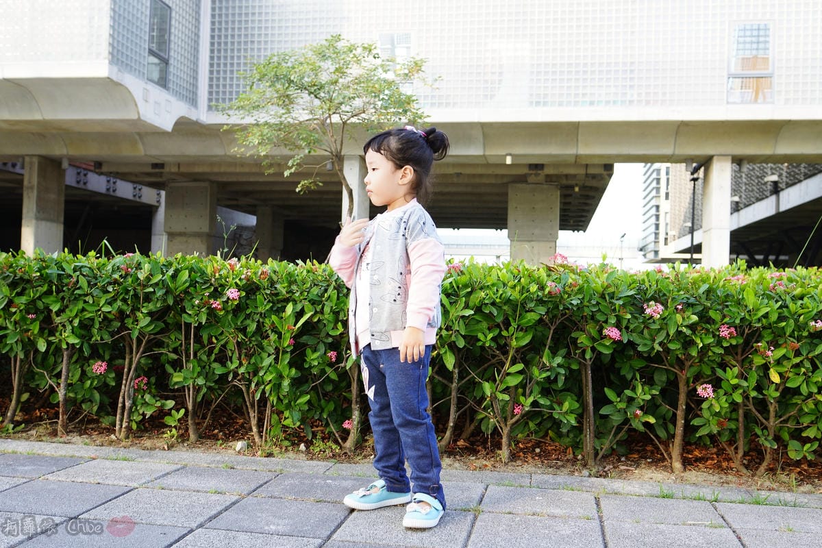 穿搭 讓寶貝穿得舒適又好看!時尚潮流姊妹裝Hallmark Babies潮流寶寶服飾系列40.JPG 穿搭 讓寶貝穿得舒適又好看!時尚潮流姊妹裝Hallmark Babies潮流寶寶服飾系列40.JPG