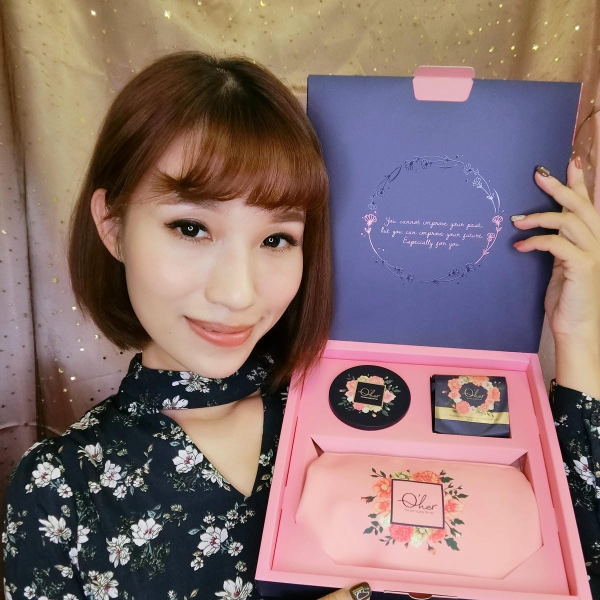 底妝 拍出微霧光好命肌!Q%5Cher皇家大理花裸光保濕氣墊粉餅3.JPG 底妝 拍出微霧光好命肌!Q%5Cher皇家大理花裸光保濕氣墊粉餅3.JPG