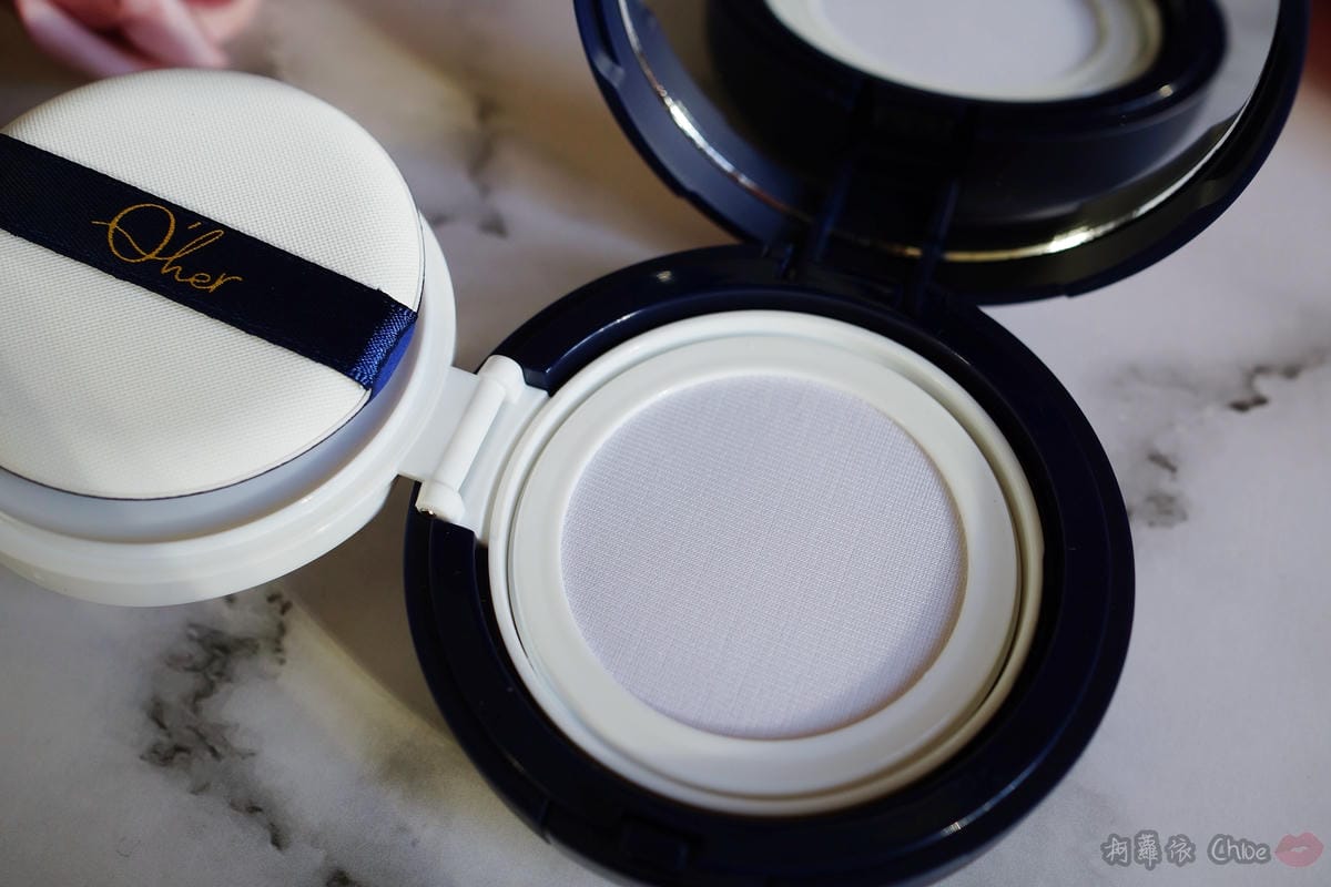 底妝 拍出微霧光好命肌!Q%5Cher皇家大理花裸光保濕氣墊粉餅8.JPG 底妝 拍出微霧光好命肌!Q%5Cher皇家大理花裸光保濕氣墊粉餅8.JPG
