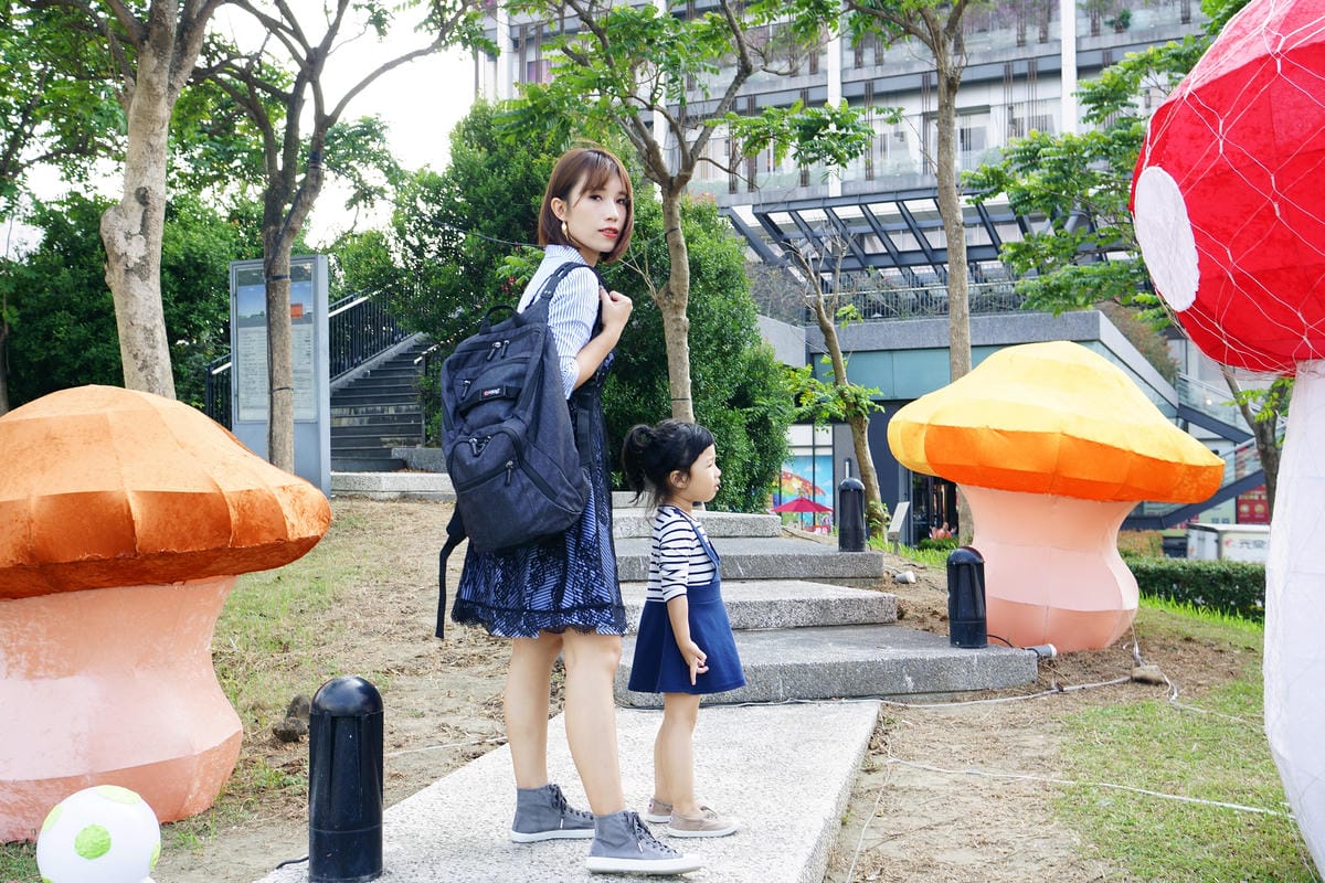 夠輕量、專利止滑背帶更好背!平板、筆記型電腦通通好收納。英國I-Stay 活力輕量電腦後背包25.JPG 夠輕量、專利止滑背帶更好背!平板、筆記型電腦通通好收納。英國I-Stay 活力輕量電腦後背包25.JPG