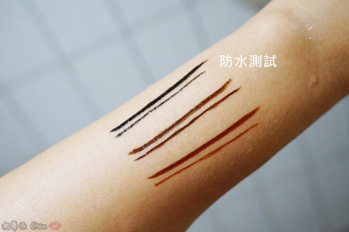 彩妝 極細超精準好描繪!超防水讓眼妝更有神 Creer Beaute 凡爾賽玫瑰系列眼線液全試色12.JPG 彩妝 極細超精準好描繪!超防水讓眼妝更有神 Creer Beaute 凡爾賽玫瑰系列眼線液全試色12.JPG