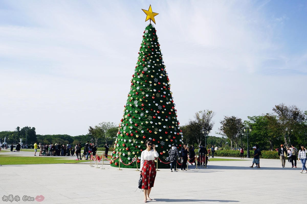 聖誕穿搭提案 全身上下一站買齊！品牌設計款 實穿不退流行！HOME SHOP 年末派對 聖誕穿搭分享１.JPG