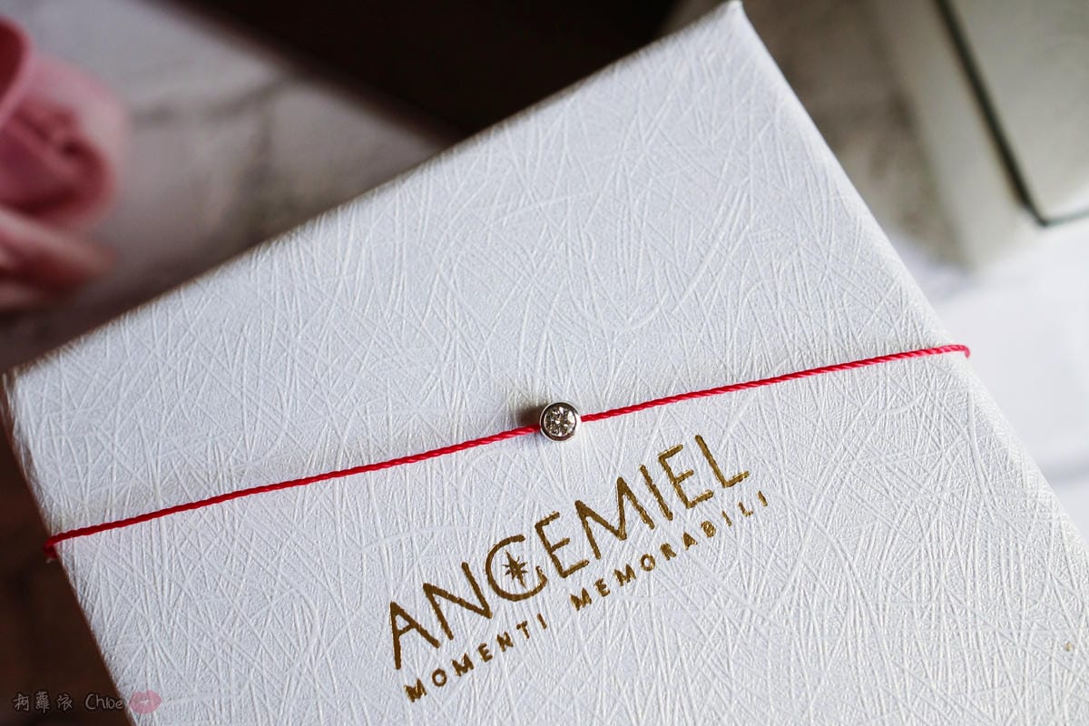 輕珠寶 紅遍時尚界的小鑽石紅繩讓穿搭好亮眼 Angemiel安婕米 鑽石紅繩手鍊 #手工珠寶#純銀飾品6.JPG 輕珠寶 紅遍時尚界的小鑽石紅繩讓穿搭好亮眼 Angemiel安婕米 鑽石紅繩手鍊 #手工珠寶#純銀飾品6.JPG