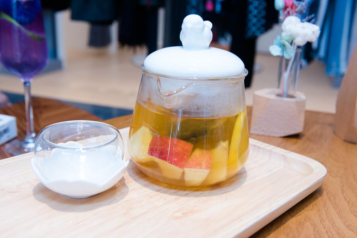 高雄服飾x咖啡 姊妹淘的專屬更衣間!LADYGO Boutique x Coffee 平價服飾咖啡複合概念店25.jpg 高雄服飾x咖啡 姊妹淘的專屬更衣間!LADYGO Boutique x Coffee 平價服飾咖啡複合概念店25.jpg