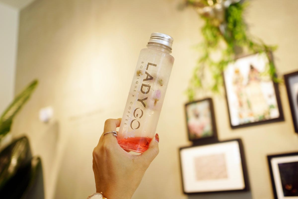 高雄服飾x咖啡 姊妹淘的專屬更衣間!LADYGO Boutique x Coffee 平價服飾咖啡複合概念店22.JPG 高雄服飾x咖啡 姊妹淘的專屬更衣間!LADYGO Boutique x Coffee 平價服飾咖啡複合概念店22.JPG